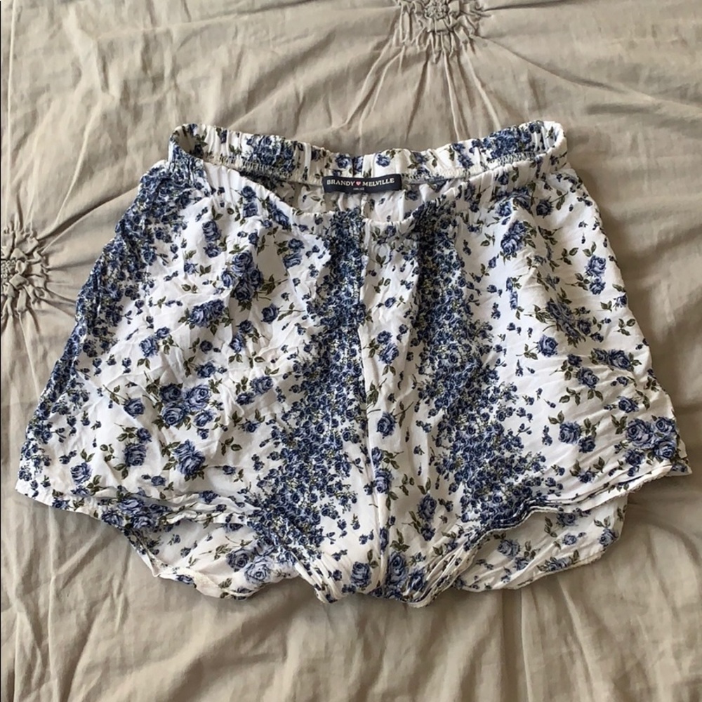 Brandy Melville Blue and White Floral Shorts